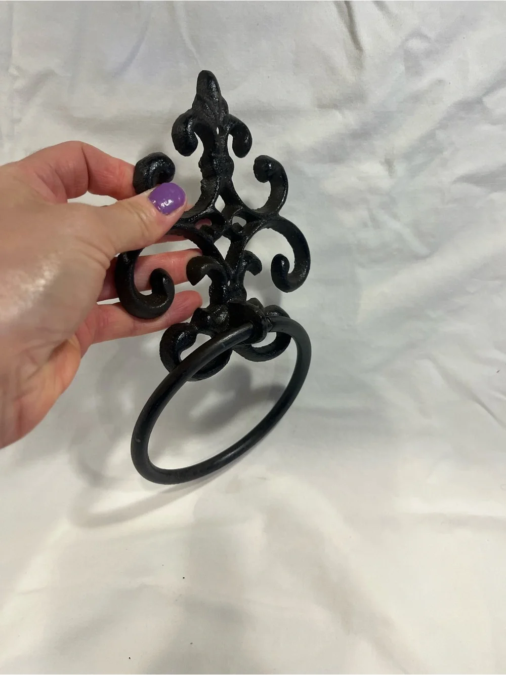 Black Decorative Iron Wall Ring Towel Holder